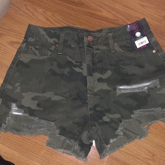 Camo Shorts - Picture 1 of 3